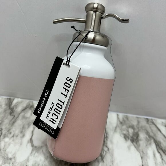 NWT Soft touch stoneware pink/mauve with white modern essentials soap dispenser - Picture 2 of 6